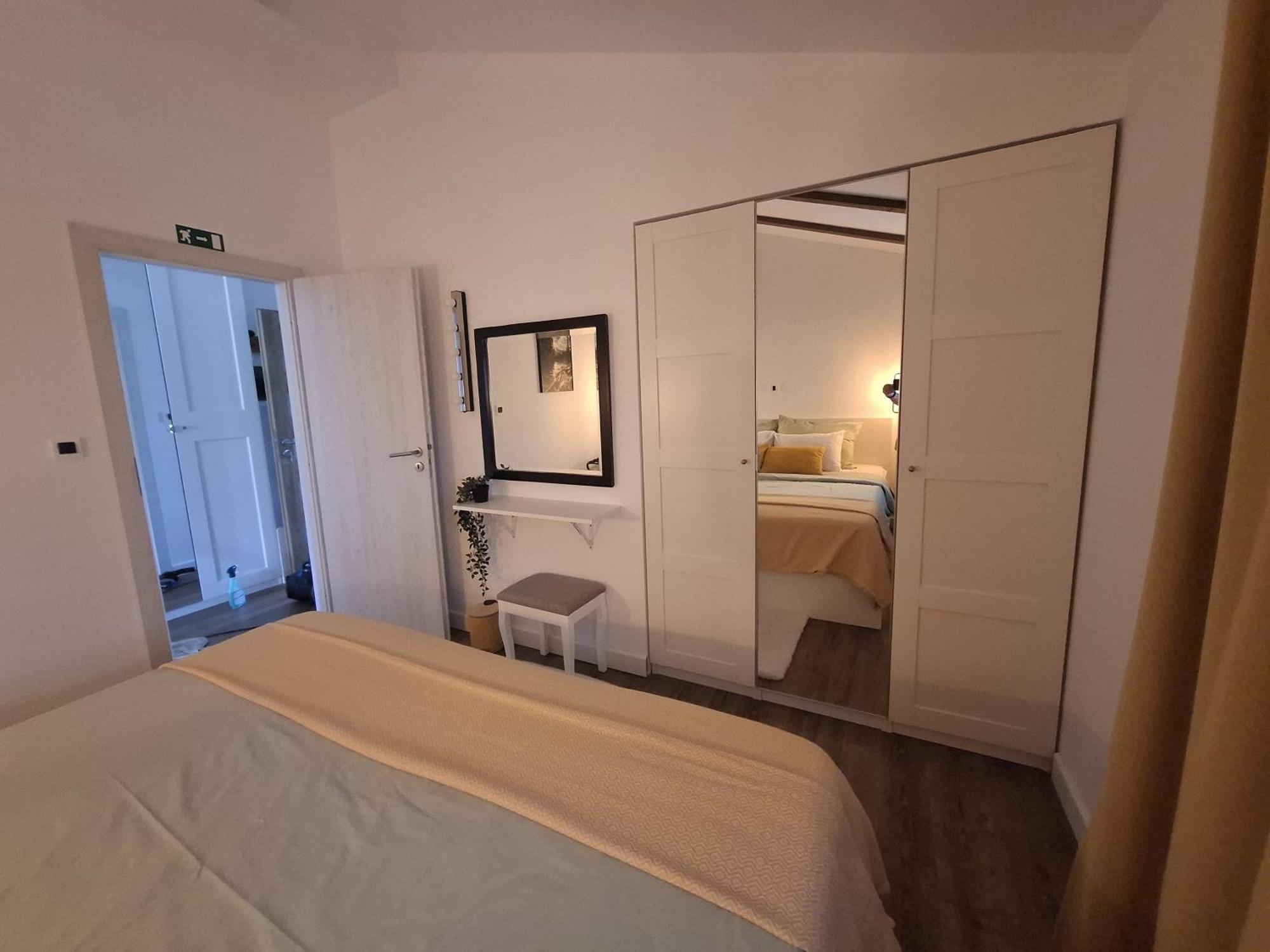 Apartman Pojine Gabonjin Εξωτερικό φωτογραφία